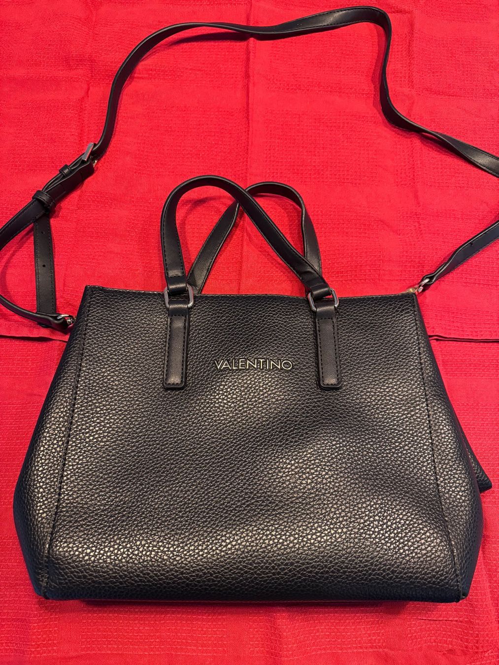 Valentino Taschen für Damen: Valentino Handtasche, schwarz – Gebraucht aus Winterthur von tam_7tbh
