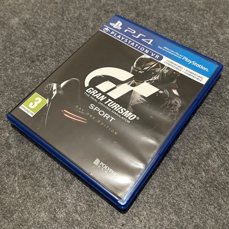 Gran Turismo Sport PS4 - Jeu Neuf Compatible VR (Réalité Virtuelle) - Region Free