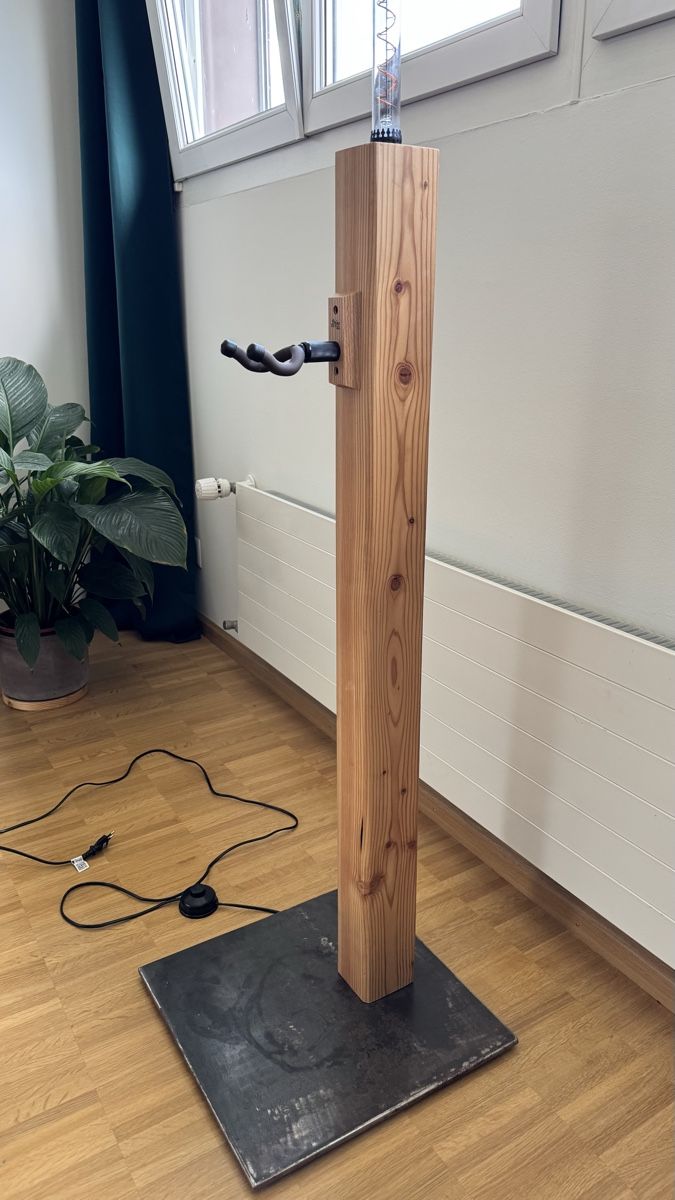Supporti per strumenti musicali & leggii: Individueller Gitarrenständer Gitarrenhalter – Usato da Reinach BL venduto da tobijah42 3