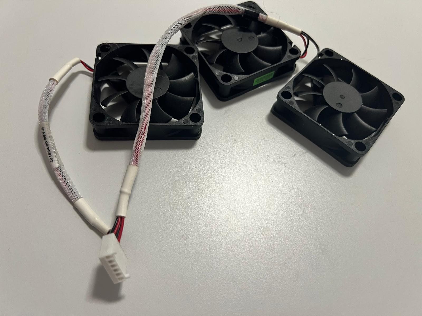 Stampanti 3D: Cooltron Lüfter Set – Usato da Innertkirchen venduto da Gontschar 4