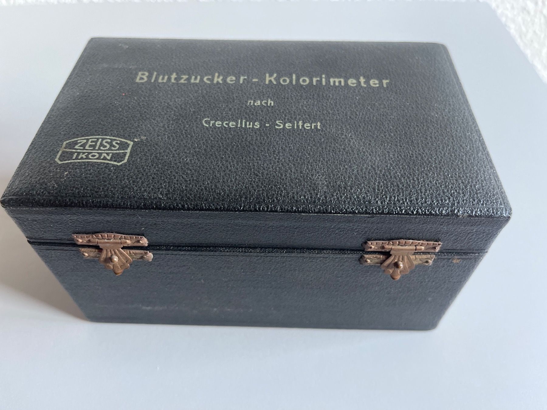 Attrezzature mediche: Zeiss Blutzucker-Kolorimeter Vintage – Usato da Zürich venduto da d.reitzer 3