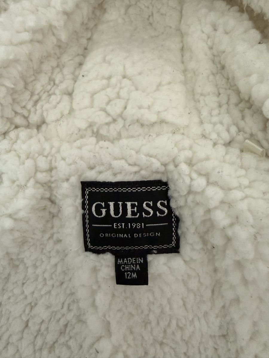 Guess Vestes & Manteaux: Guess Winterjacke rosa – Neuf (Voir description) à Oberglatt ZH par vabend 1