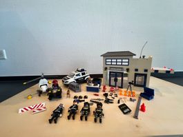 Playmobil Polizeistation mit Zubehör, gebraucht