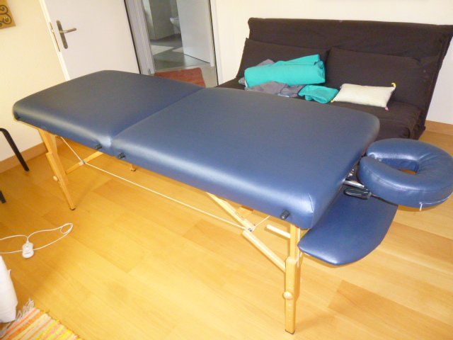 Lettini & sedie per cosmetici: Table de massage Sissel transportable – Usato da Colombier NE venduto da Morel56 2