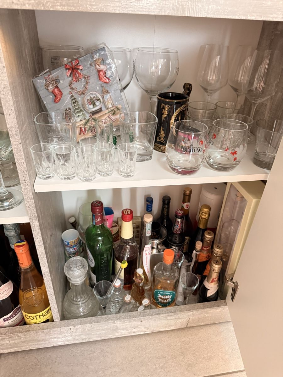 Vitrines: Vitrine mit Licht – D'occasion à Nesselnbach par Karotequi 3