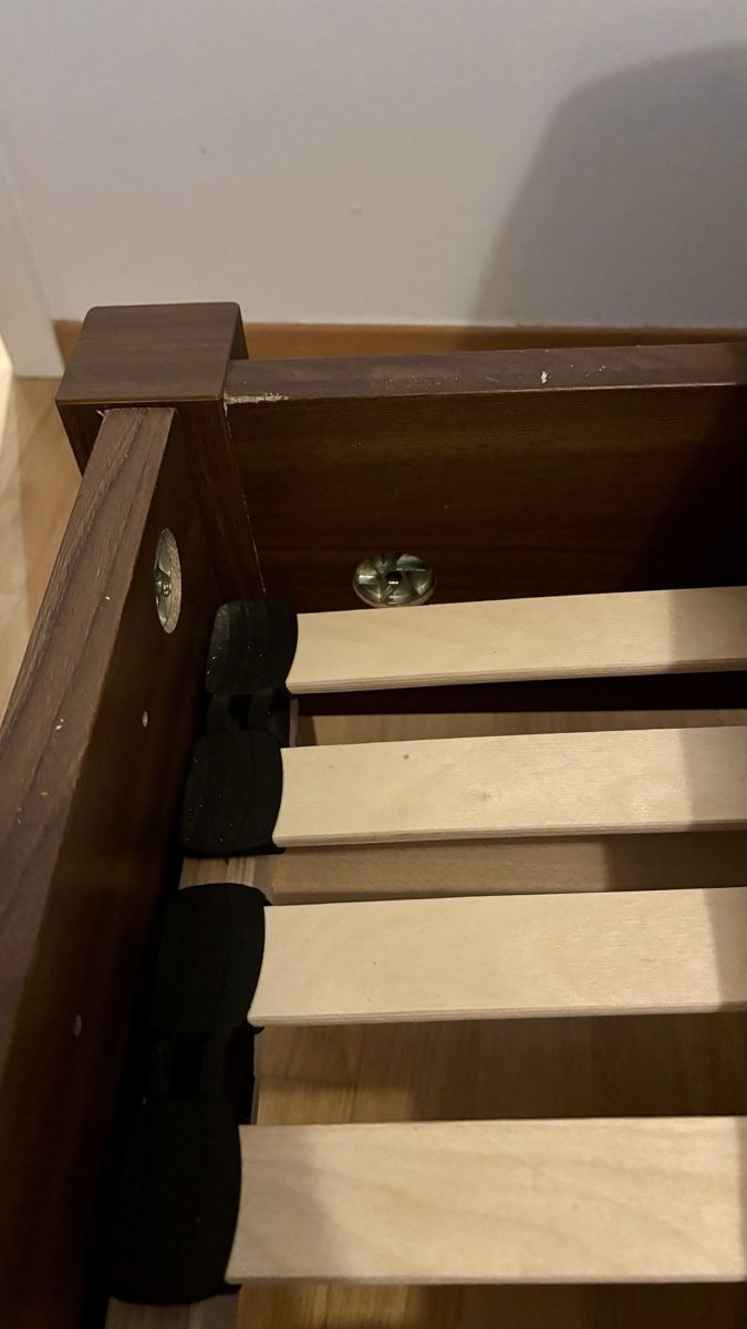 Letti: Doppelbett Holz 160 x 200 – Usato da Basel venduto da swicaj 4