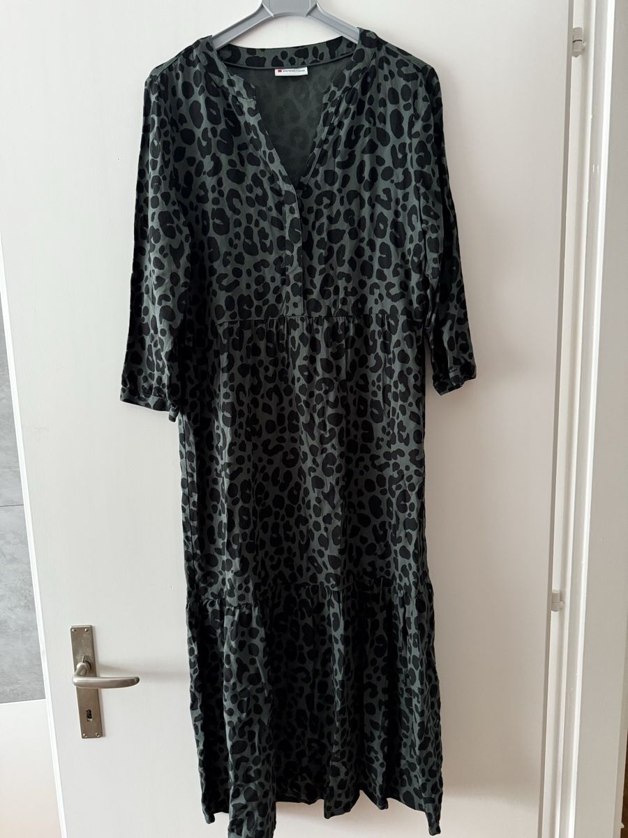Vestiti: Kleid street one – Usato da visp venduto da Kmemo1