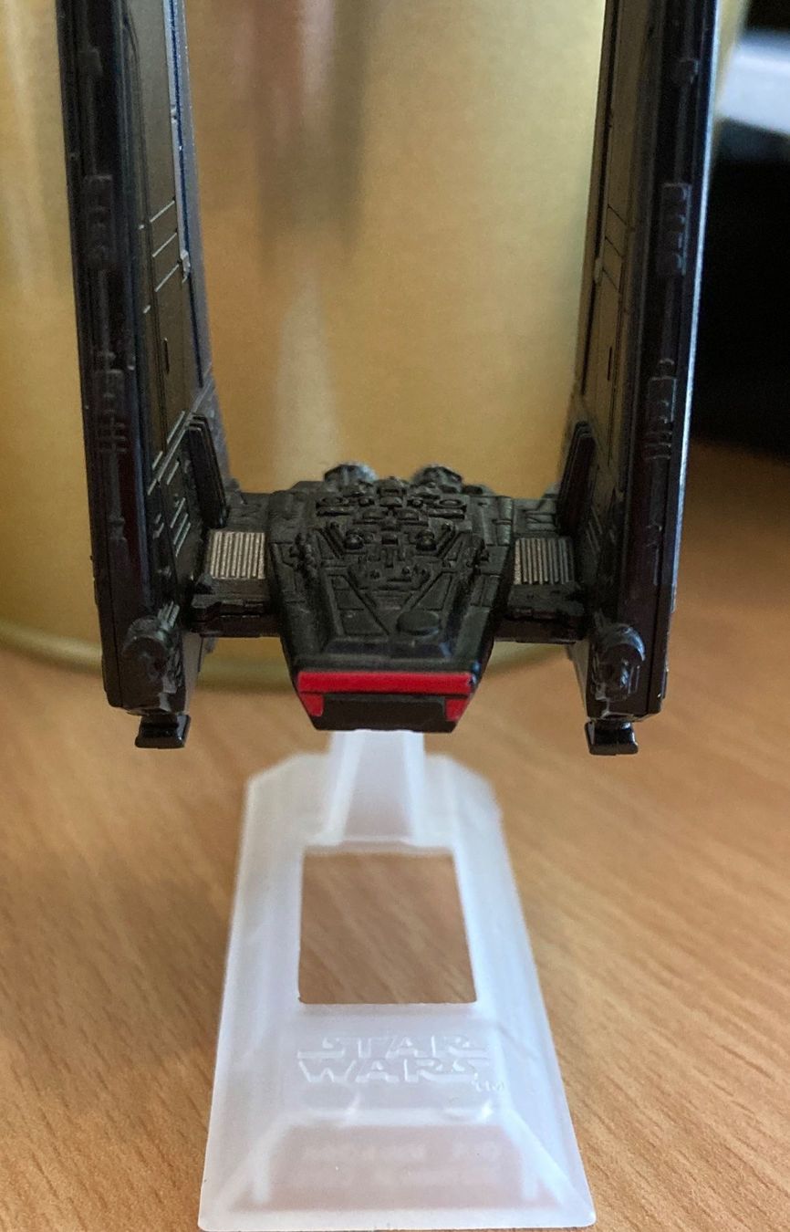 Star Wars Kit di modellismo & Modellini statici: Star Wars - Kylo Rens Command Shuttle – Nuovo (secondo la descrizione) da Rütihof venduto da Kelani