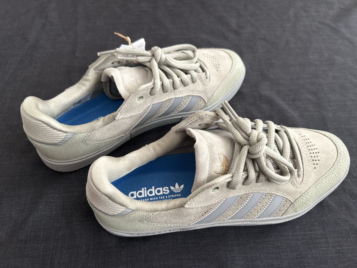 Adidas Herrenschuhe: Adidas Tyshawn Gr. 44 – Neu (gemäss Beschreibung) aus Chur von xmdsk 2