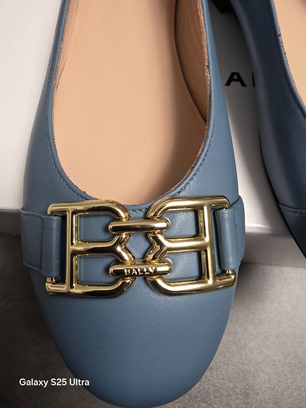 Bally Scarpe da donna: Bally Ballerinas Gr. 37 Leder Hellblau. – Nuovo (secondo la descrizione) da Kölliken venduto da ann_vf62 5