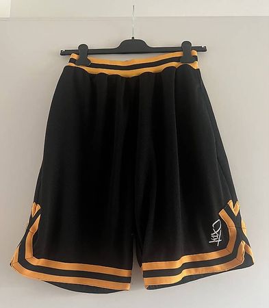 Basketballshorts von K1X