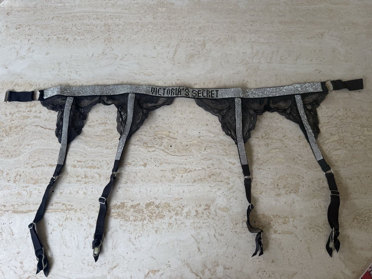 Victoria's Secret Sonstige Unterwäsche: Strap Victoria’s Secret – Gebraucht aus Kreuzlingen von nik_d2fj