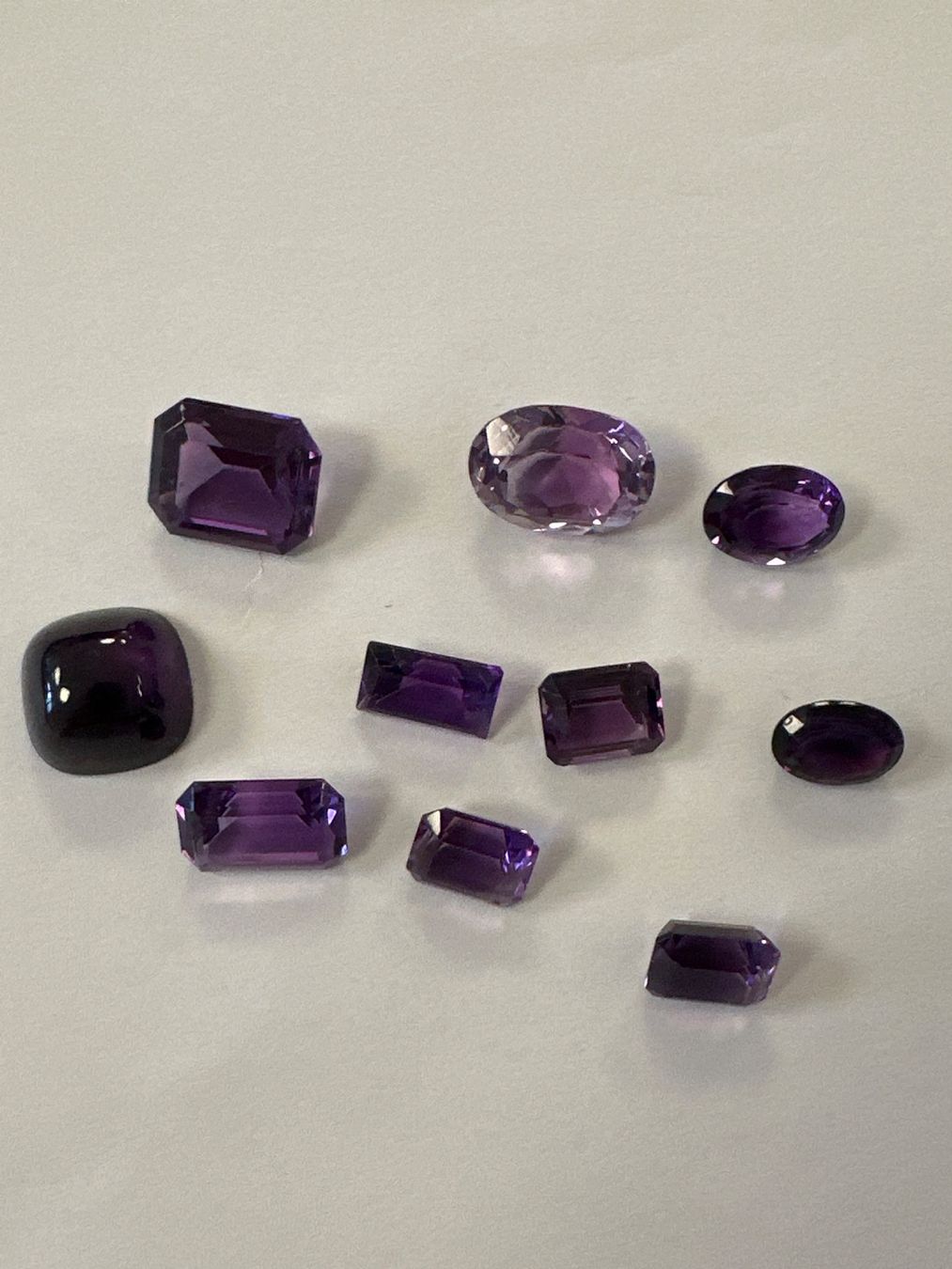 Edelsteine: 10 amethyst 56.05ct. (31) – Gebraucht aus Baar von julupa10