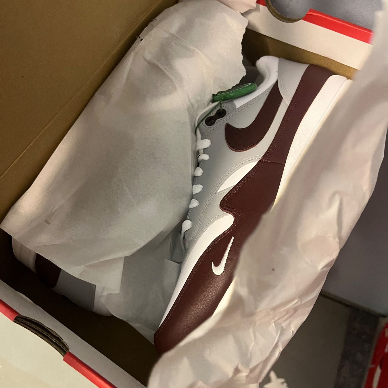 Nike Scarpe da uomo: Nike Air Max 1 Mini Swoosh Dates – Nuovo (secondo la descrizione) da Winterthur venduto da LaBodega