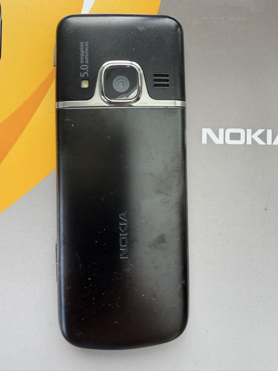 Nokia Telefoni cellulari / Smartphones: Nokia Handy 6700 mit Ladekabel – Usato da Würenlingen venduto da Sarasota03 2