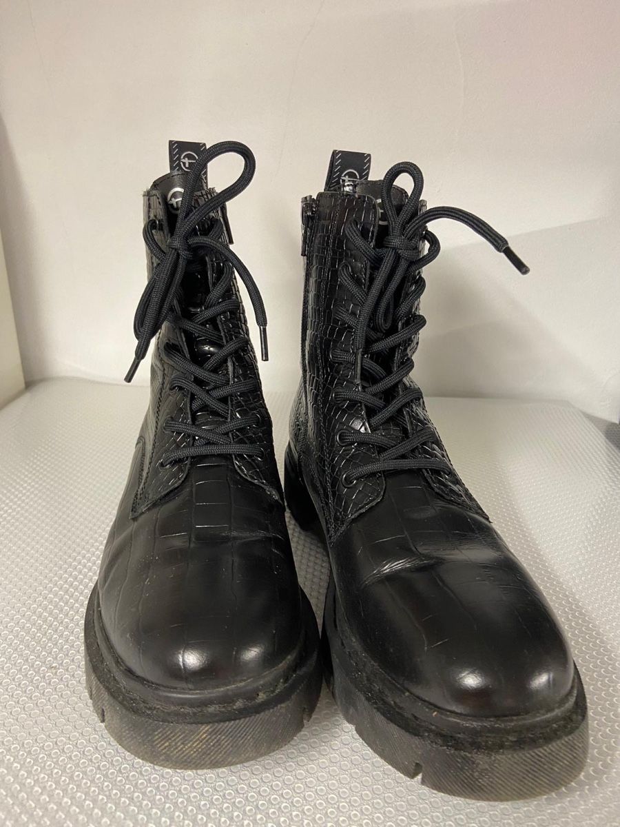 Scarpe da donna: Bottes – Usato da Corcelles-Payerne venduto da ale_2qmn