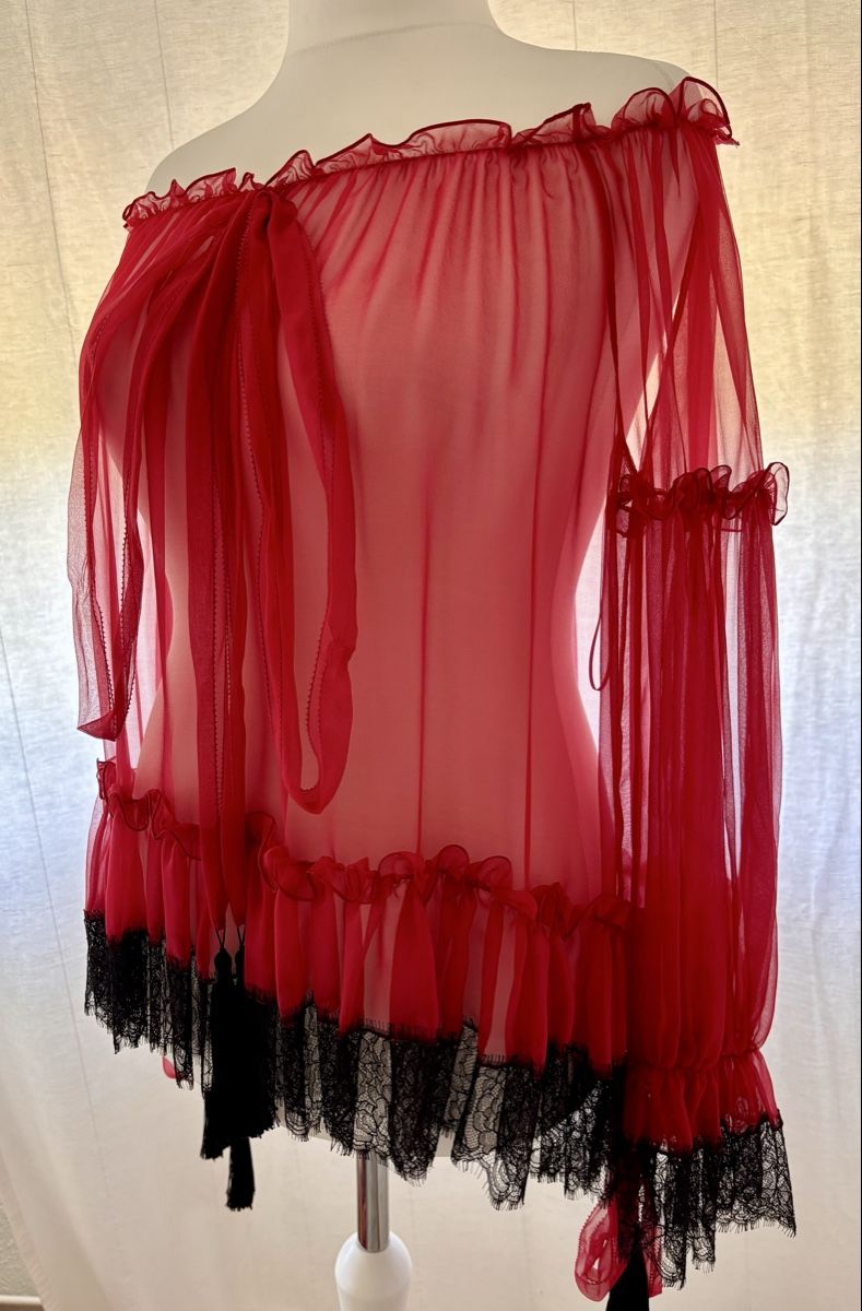Camicette: Alberta Ferretti Rot Carmen-Bluse mit Spitze, Gr. 38/40 – Nuovo e nell'imballaggio originale da Wangen ZH venduto da tel_gxb5 1