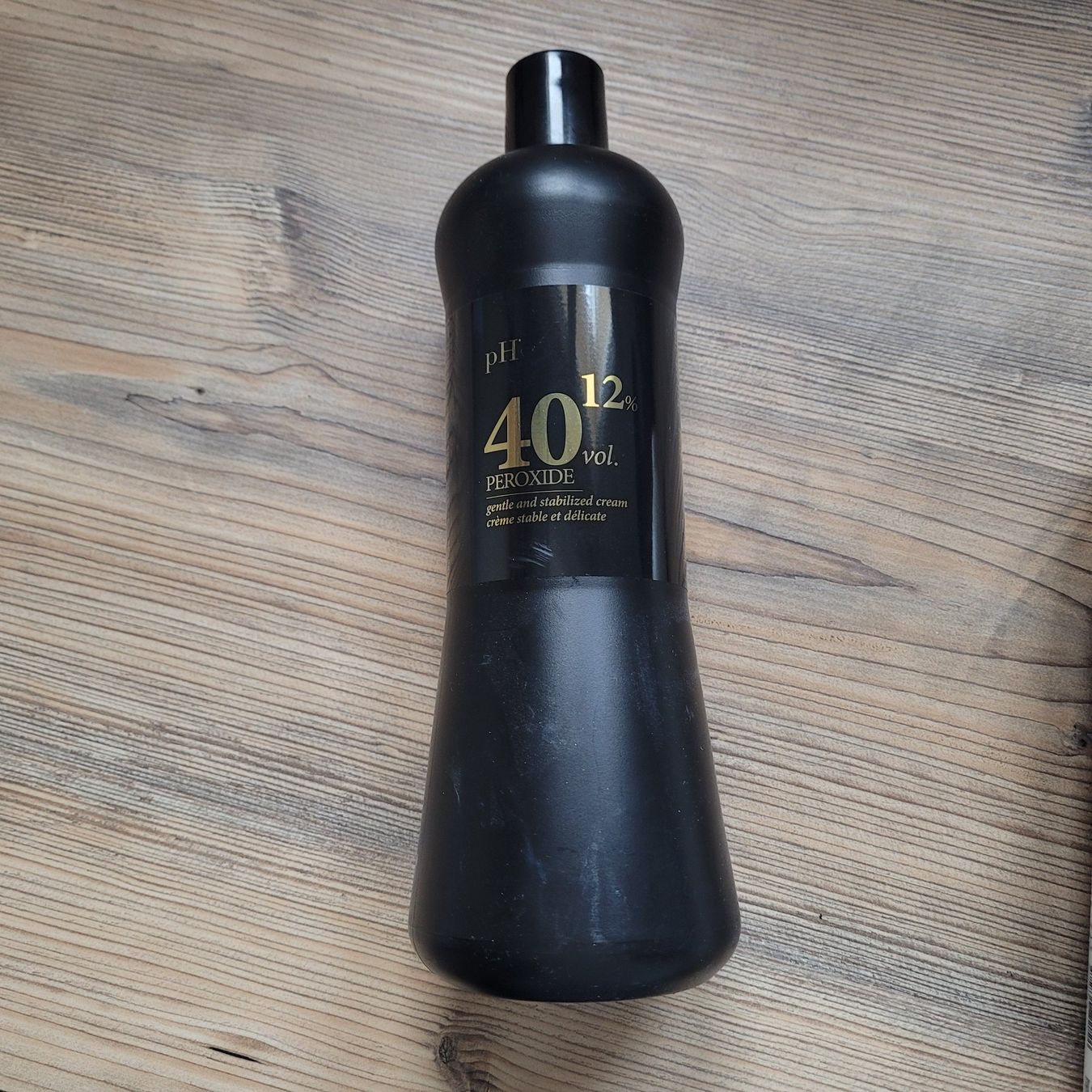 Tinte: Peroxyde Crème Stabilisé pH Laboratories Argan & Keratin 40v – Usato da Reconvilier venduto da itzlittlerabbit