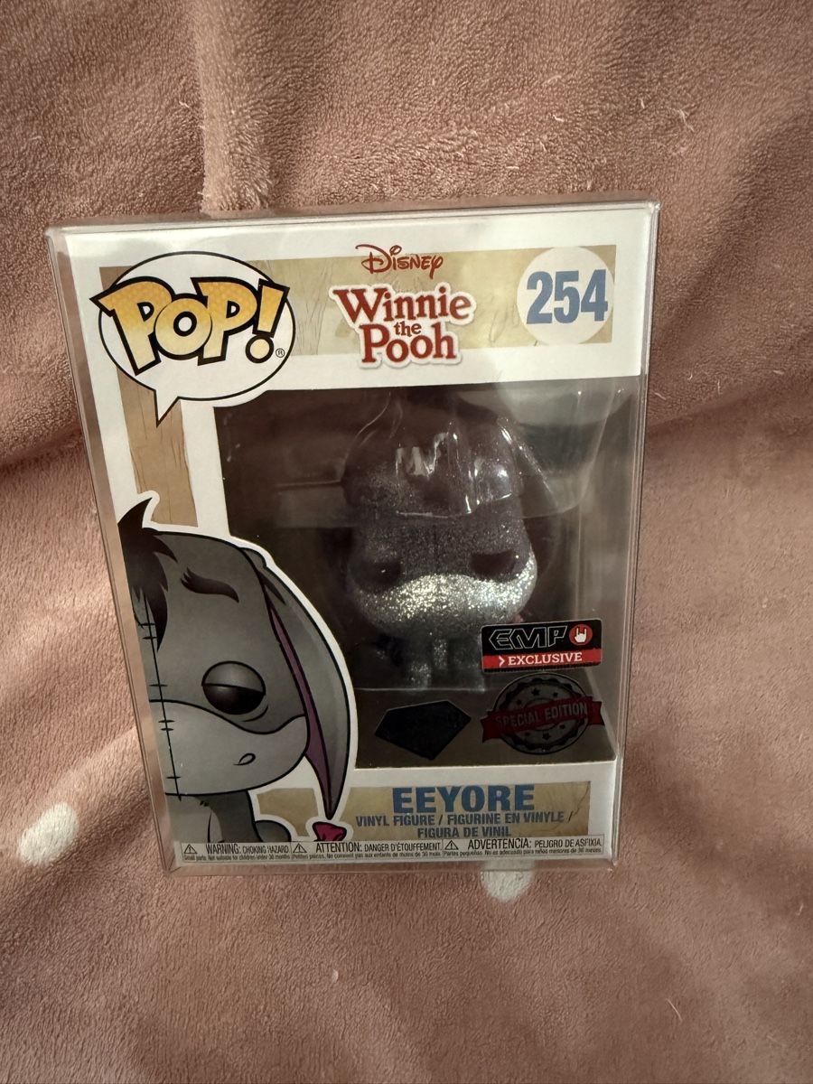 Funko Statuette: Funko Pop Eeyore Special Edition – Nuovo (secondo la descrizione) da St. Gallen venduto da jennu7