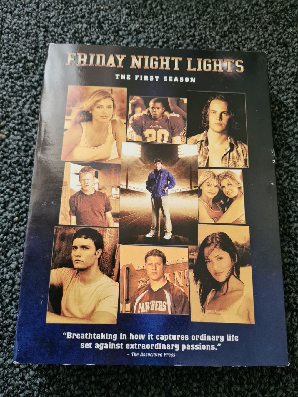 Alle DVDs: FRIDAY NIGHT LIGHTS STAFFEL 1 – Gebraucht aus Ruswil von jan_bxl5