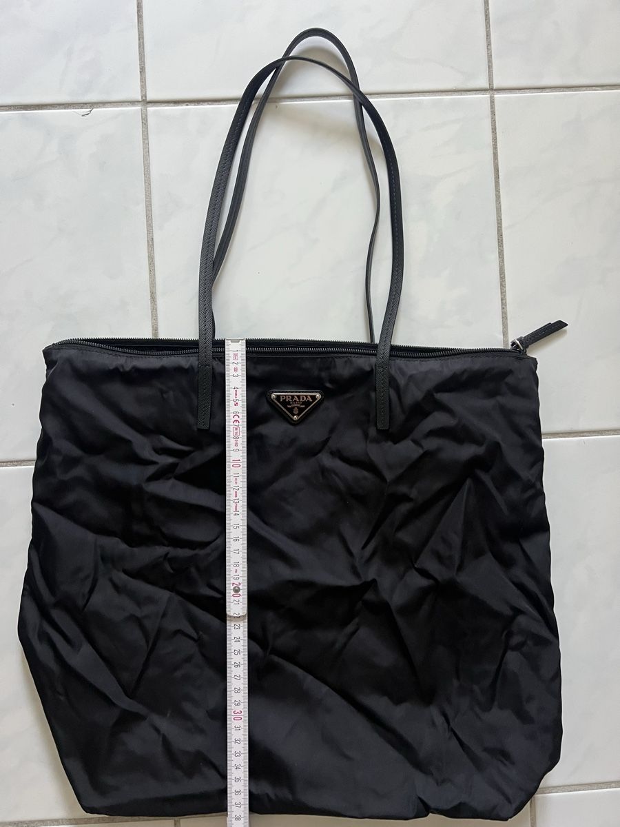 Prada Borse: PRADA NYLON TOTE BAG – Nuovo (secondo la descrizione) da Zürich venduto da Isabel. 2