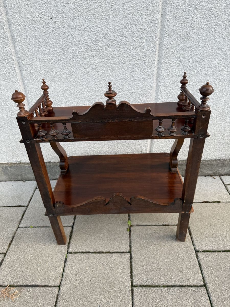 Scaffali: Viktorianische Etagere / Whatnot – Usato da Elgg venduto da dan_f8gv 3