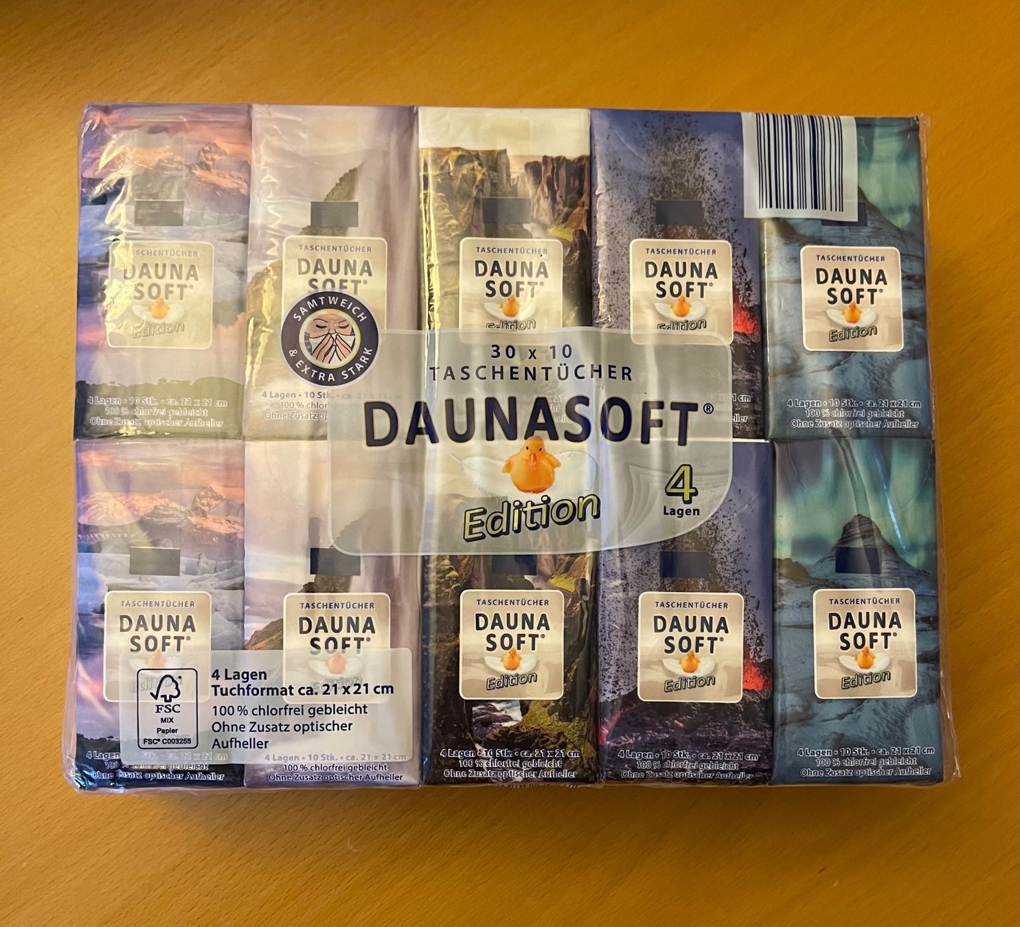 Altro in  Abbigliamento & Accessori: 4 grosse Packungen Papiertaschentücher mit schönen Motiven – Nuovo e nell'imballaggio originale da Basel venduto da Seifehuesli 3