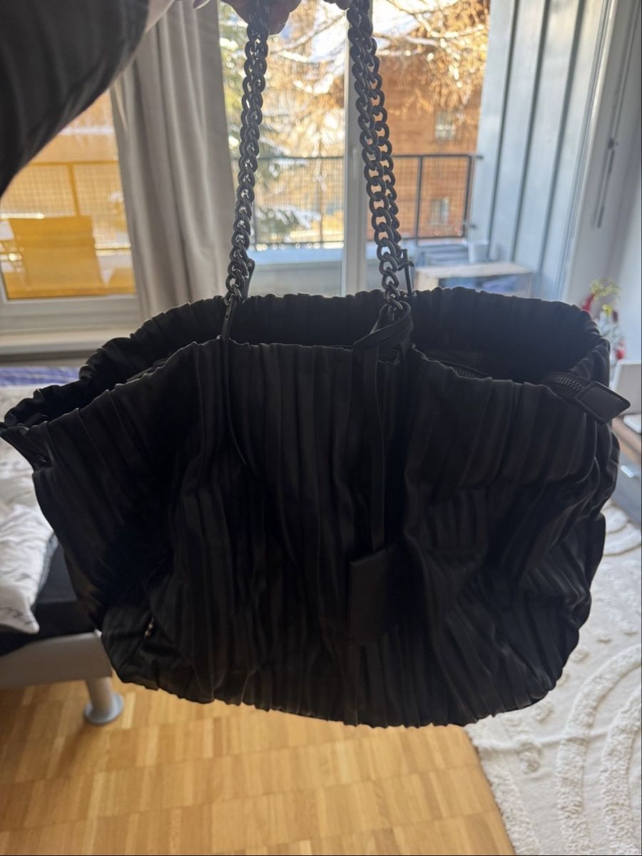 Manila Grace Borse da donna: Borsa nera Manila Grace – Usato da St. Moritz venduto da franzis96_