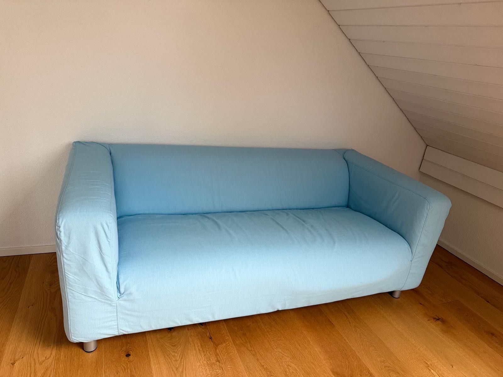 Divani: Light Blue 2-3 Personen Sofa – Usato da Dielsdorf venduto da aid_6lk7