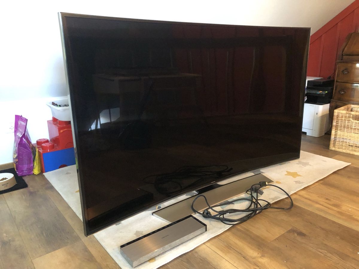 Televisori: Samsung 65 Zoll Smart TV – Usato da Konolfingen venduto da Freezer120