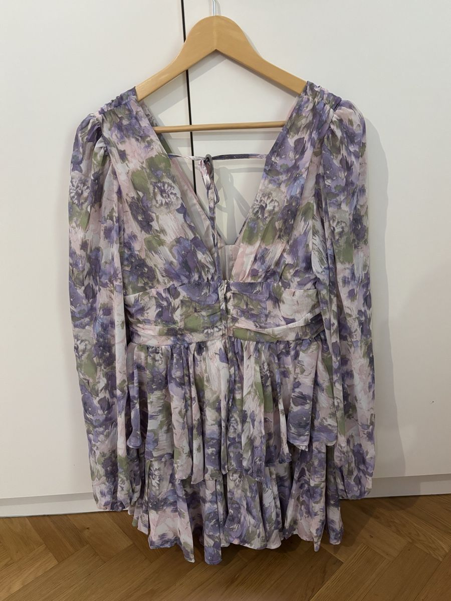 Kleider: Neues Blumenkleid Grösse M – Neu und originalverpackt aus Luzern von Qazwsx 1