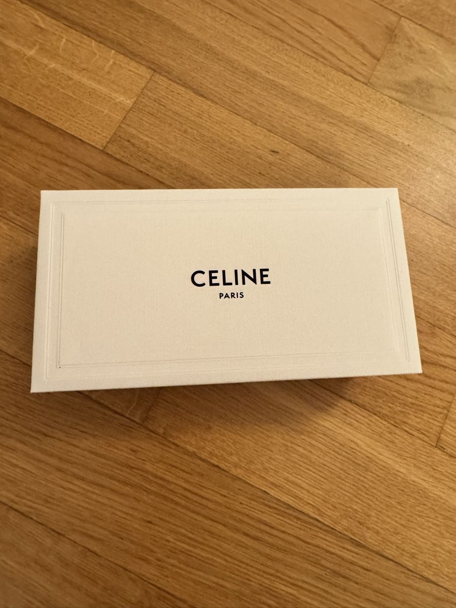 Sonstige Dekorationen & Accessoires: Étui Céline neuf – Neu und originalverpackt aus Lausanne von Meganelausanne