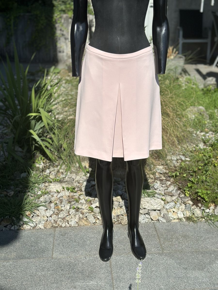 Max Mara Gonne: MaxMara pink pleated skirt, S – Usato da Zufikon venduto da Modestil365 2