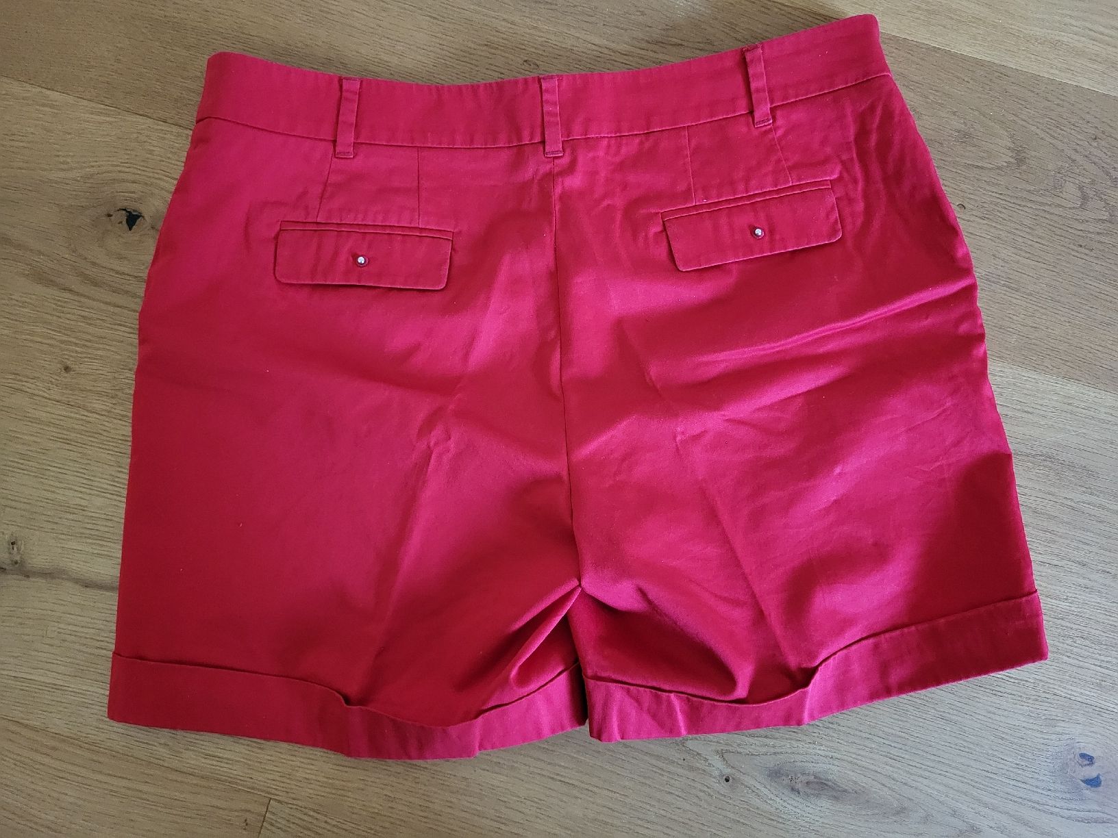 Esprit Hosen: Esprit Shorts rot Gr 38  – Neu (gemäss Beschreibung) aus St.Gallen von Einstein87 3