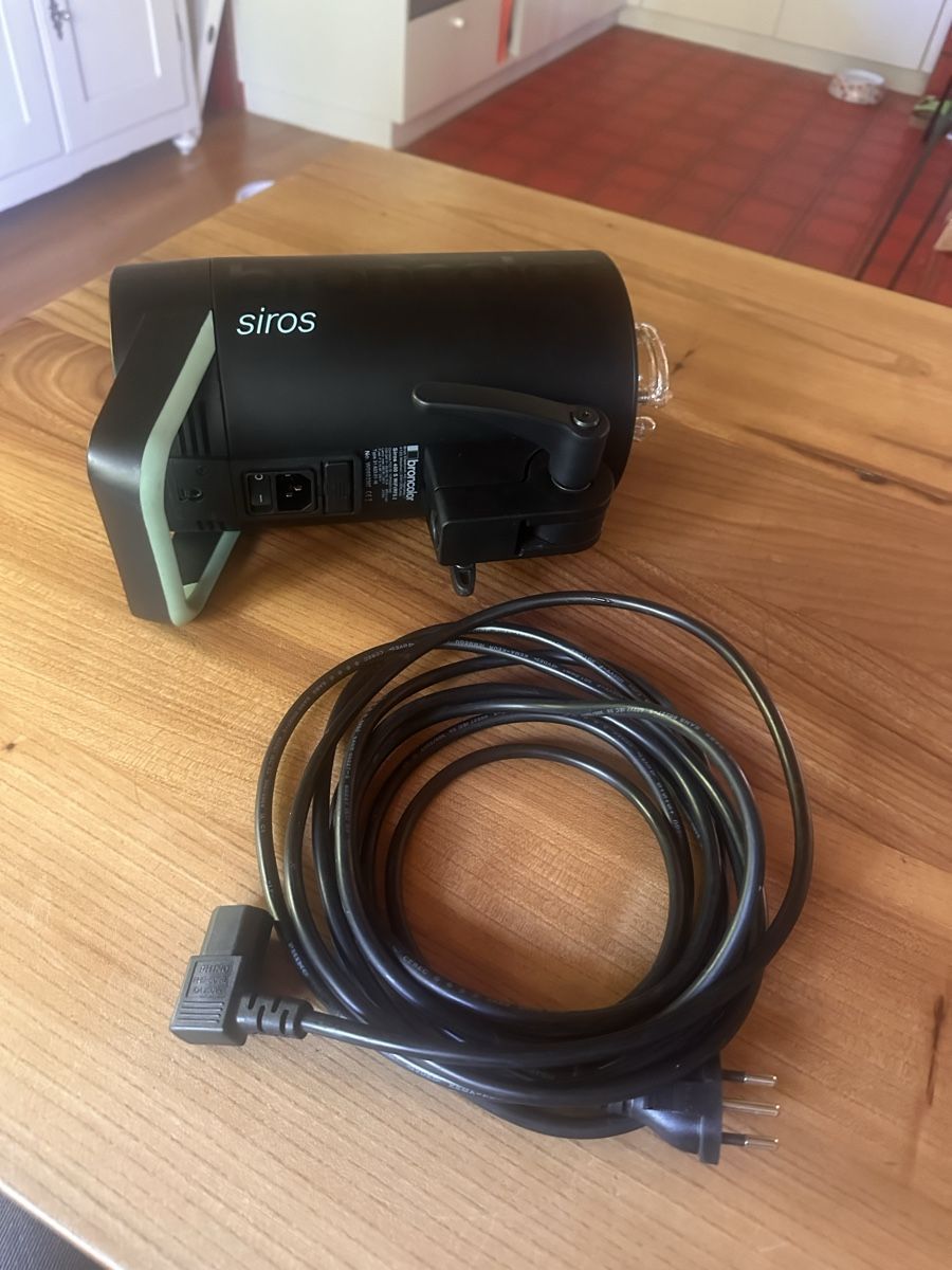 Broncolor Blitze: Broncolor Siros 400 S mit Wifi – Gebraucht aus Schalchen von Rasenrot 1