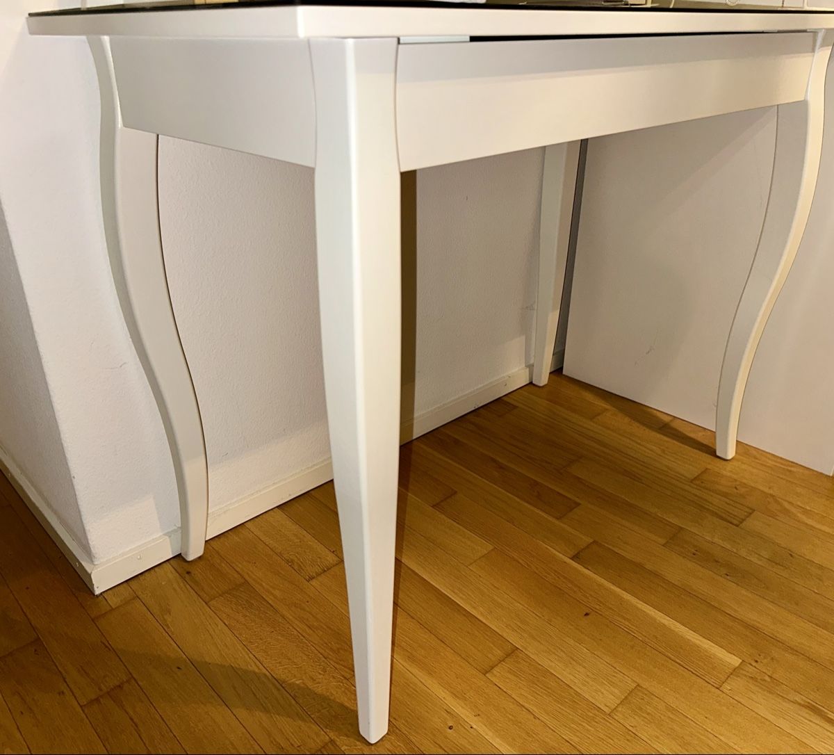 Ikea Tavoli da trucco: Weisser Schminktisch mit Glasplatte IKEA Hemnes – Usato da Wettswil venduto da HESAMIDA 2