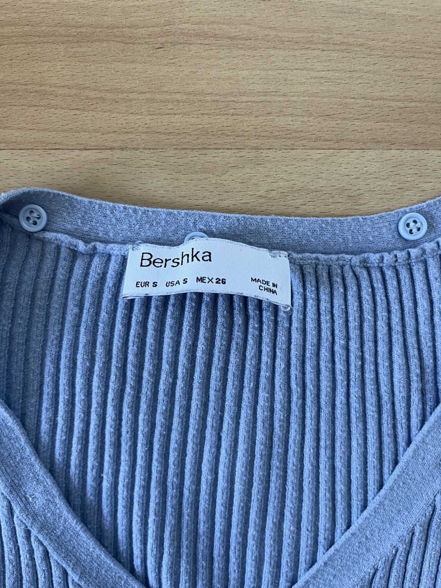 Bershka Maglioni & Felpe: Bershka Strickjacke, hellblau, Gr. S – Usato da Kaltenbach venduto da happysunshineee 1