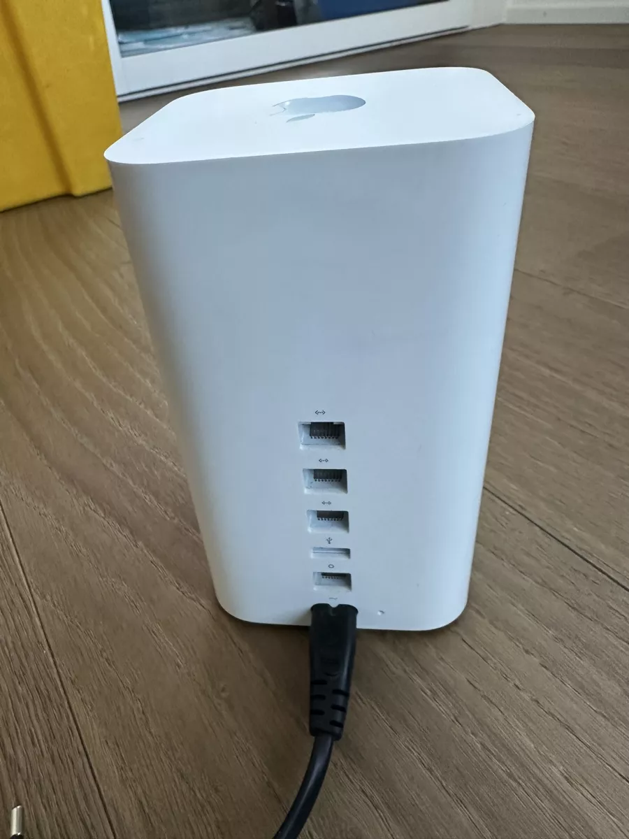 Apple Dischi rigidi: Apple AirPort Time Capsule A1470 – Usato da Bern venduto da Actionmon 1