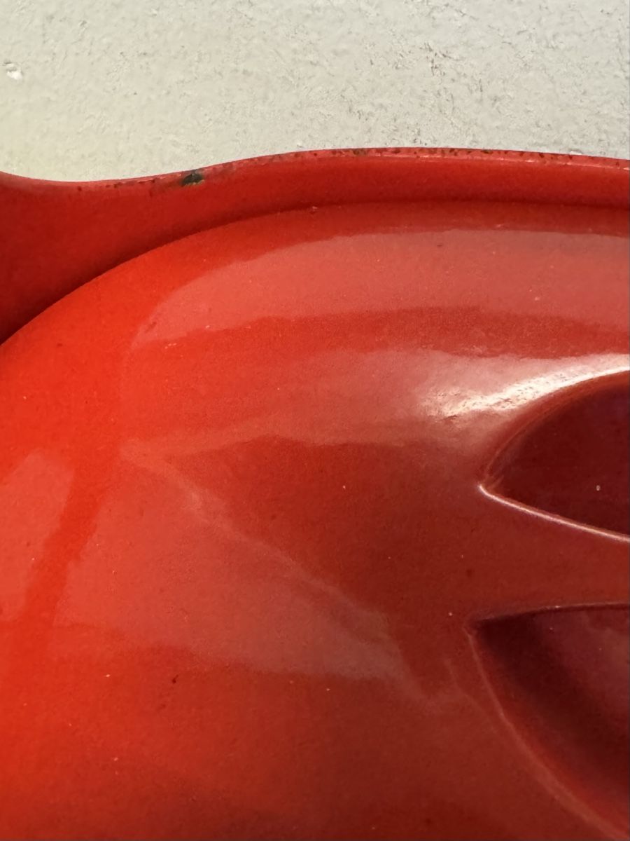 Casseroles: Emaille Bräter rot oval mit Deckel  Gebraucht  – D'occasion à Schlieren par Freundlich02 4