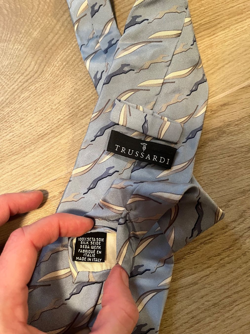 Cravatte: hellblaue Krawatte von Trussardi (Original) – Usato da Lugano venduto da sweetyd84 1