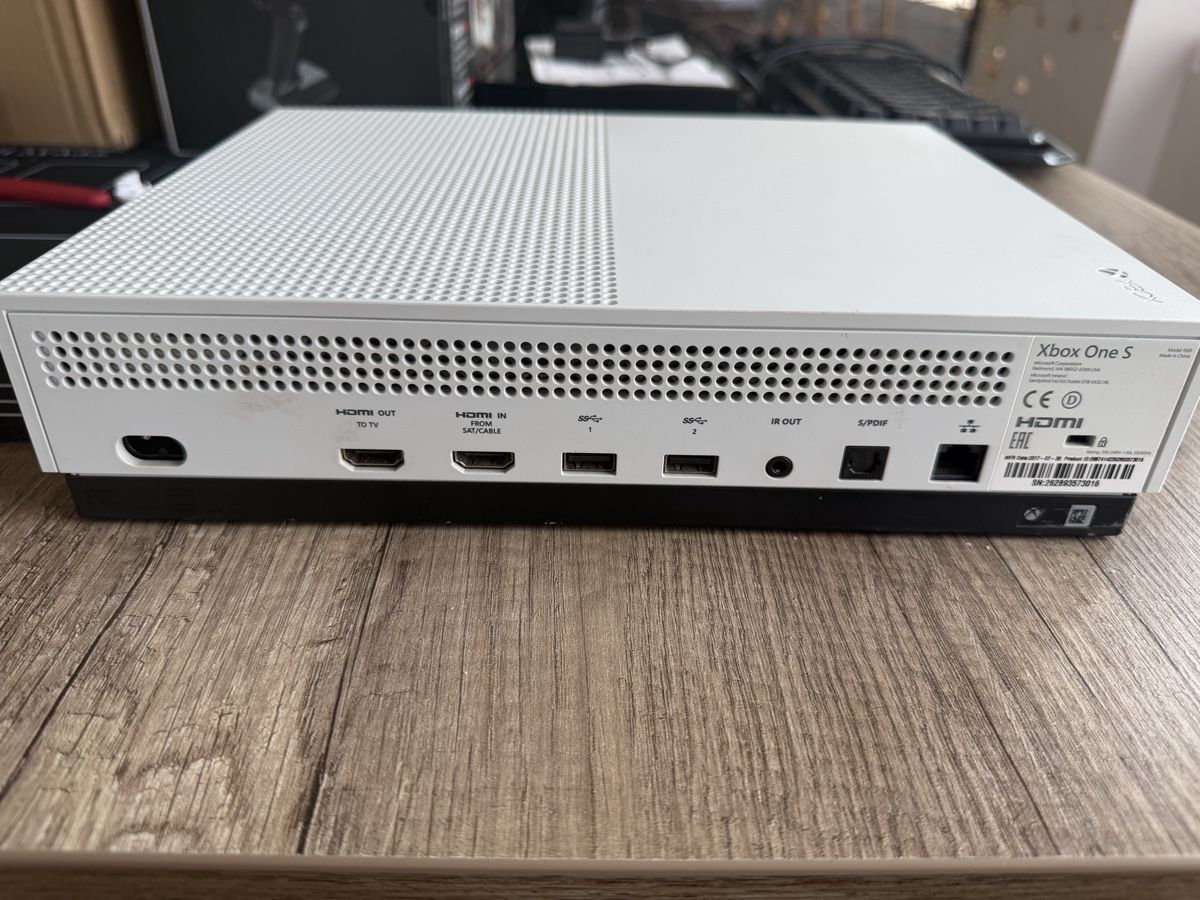 Microsoft Konsolen: Microsoft Xbox One S Console White Gaming System Used – Gebraucht aus Windisch von khe_vq6h 1