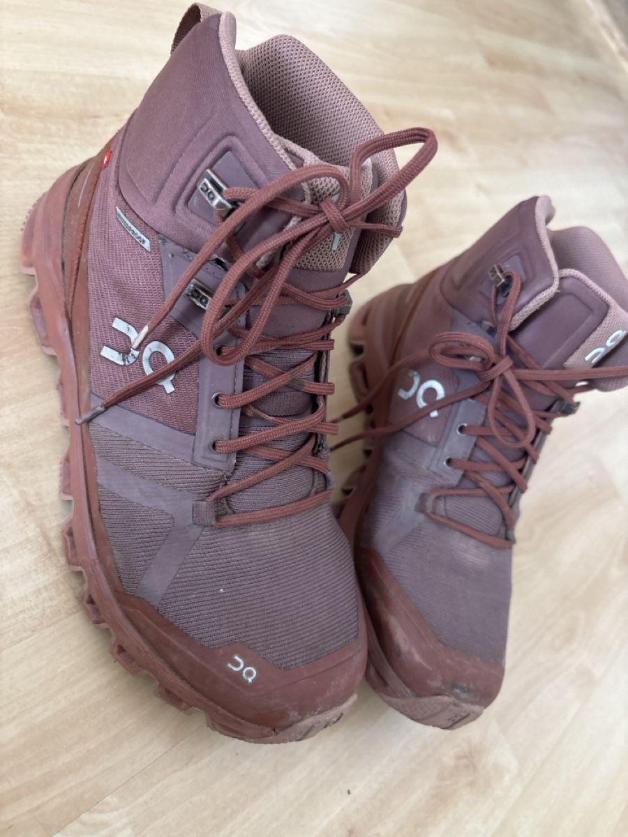 On Scarpe da donna: On Cloud Hi Waterproof Damen Wanderschuhe Gr. 37.5 – Usato da Nebikon venduto da Draga25 6
