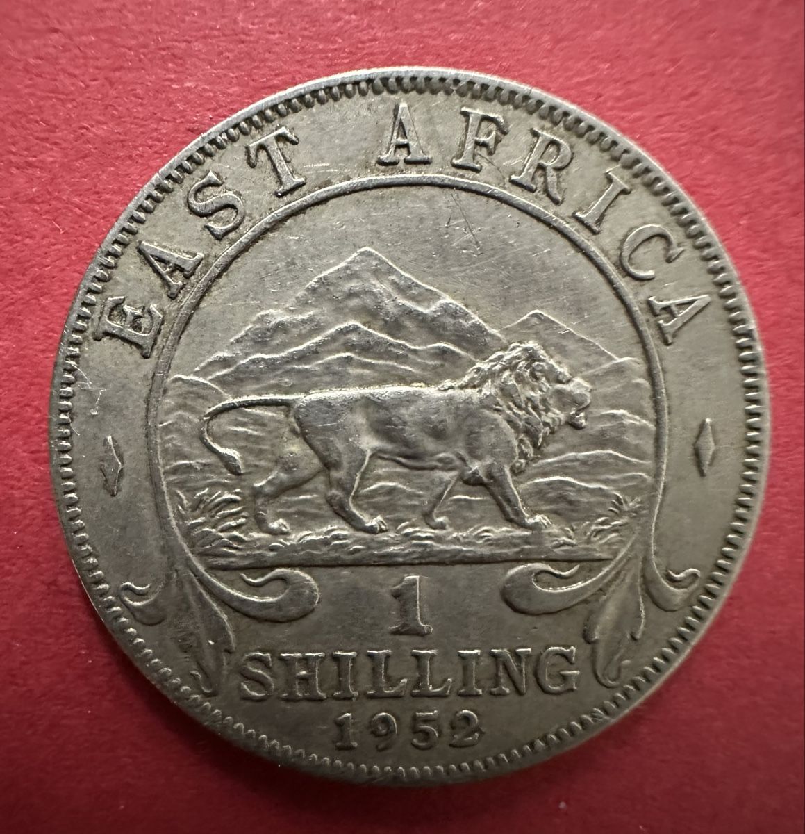 Tutti le monete: 1951/1952 OSTAFRIKA 1 Shilling, 10 und 5 Cents – Usato da Watt venduto da Coins13 1