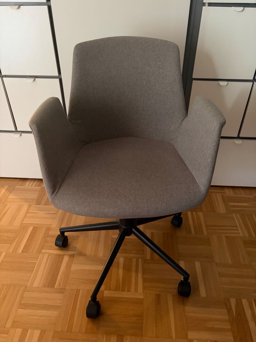 Sedie: Bürostuhl Grau/Schwarz – Usato da Oberwil BL venduto da jor_c5ln