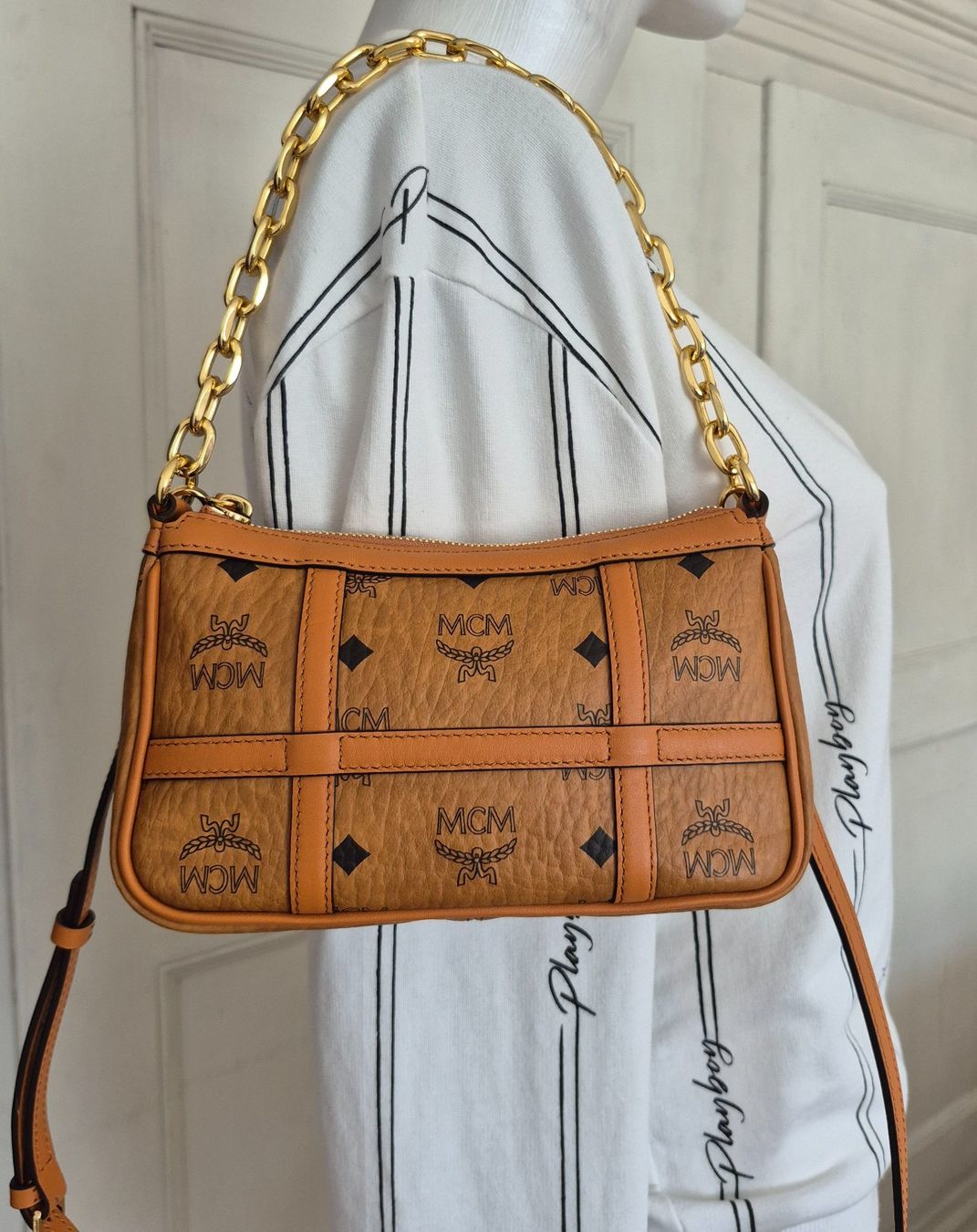Mcm Borse da donna: Neue MCM Pochette, mit Kette – Nuovo (secondo la descrizione) da Dottikon venduto da Pega7 1