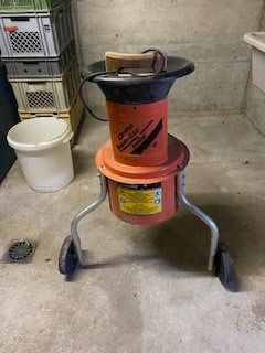 Schredder/Garten,Holzhäcksler Kaufen auf Ricardo