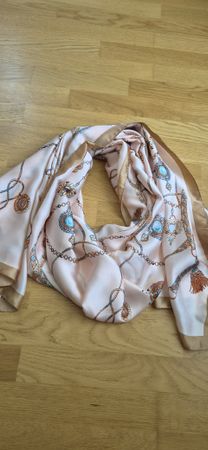 Seidenschal mit Schmuckmotiv, einwandfrei, Sommer