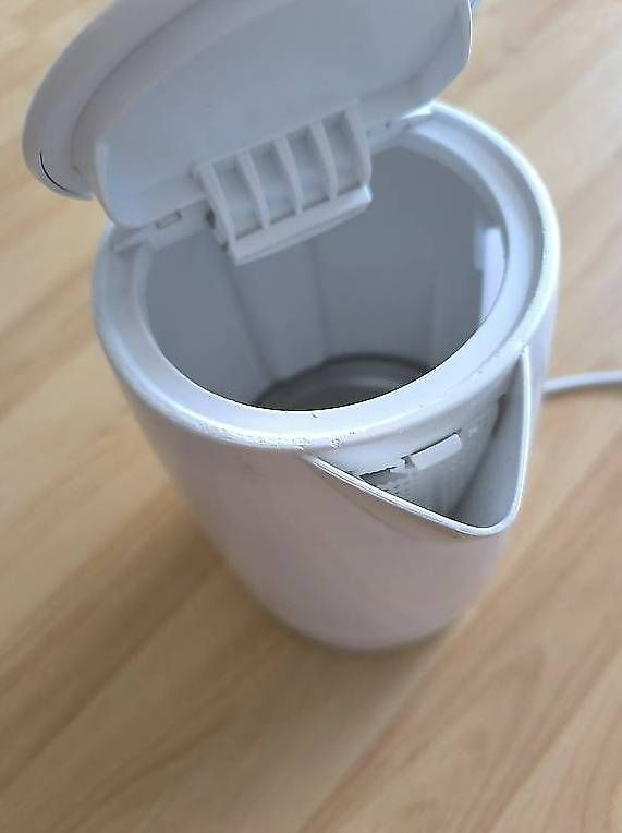 Wasserkocher: Wasserkocher - Intertronic 1.7L – Gebraucht aus Teufenthal AG von Agnieszka93 3