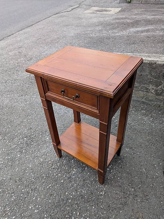 Comodini: Table de chevet ROVEL  en noyer  – Usato da Les Diablerets venduto da Fid01