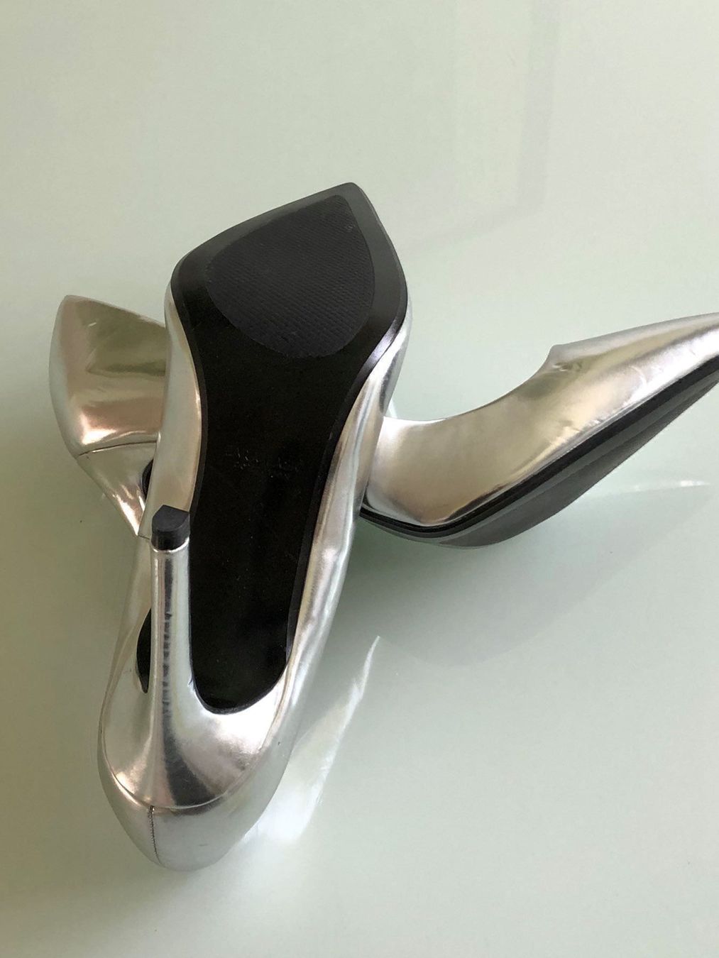 Scarpe da donna: Pumps Silber Gr 39 Neu – Nuovo (secondo la descrizione) da Adliswil venduto da Jessik0 5